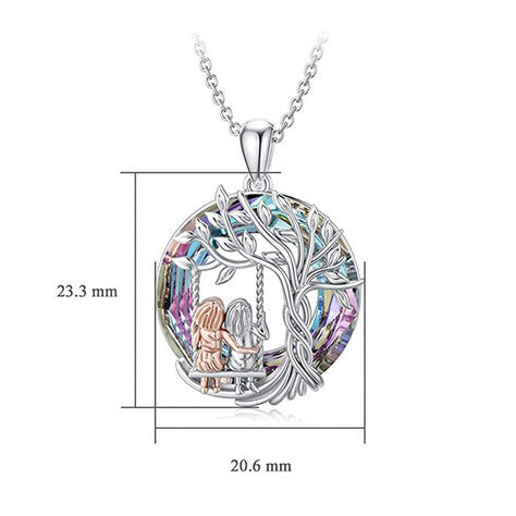 Zus op de schommel ketting