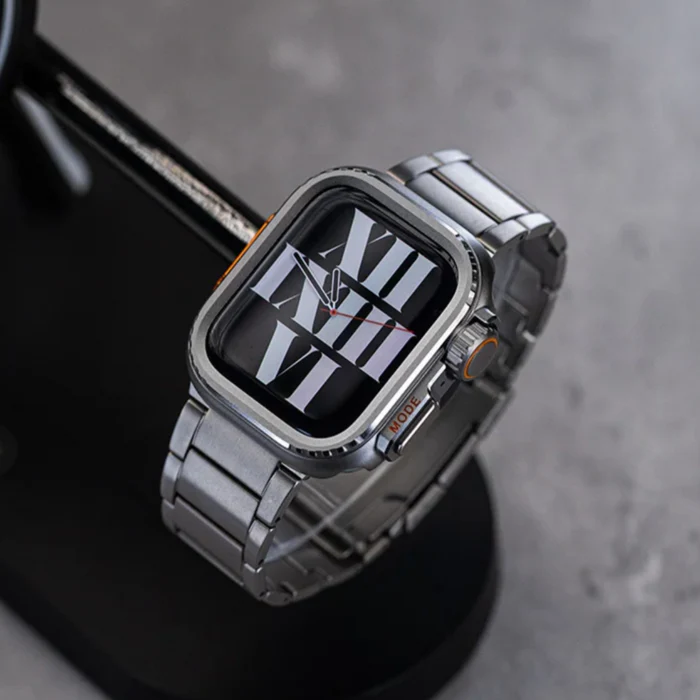 Variant image for Titanium Behuizing voor Apple Watch - Robuuste Bescherming en Elegantie-45