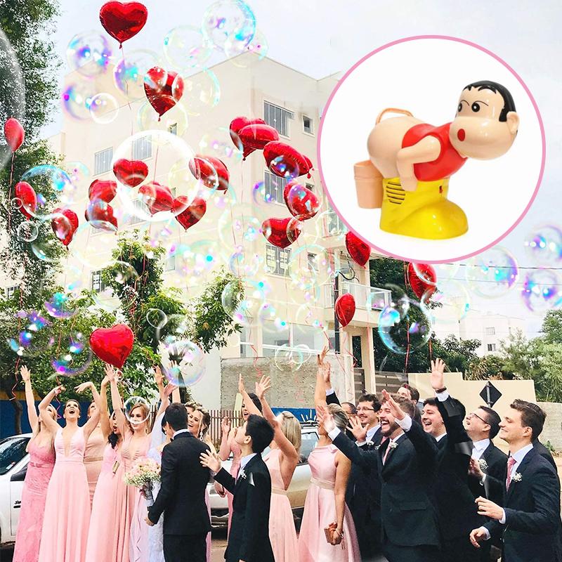 Bellenscheet Bellenblazer - Jongen blaast bellen uit zijn scheten