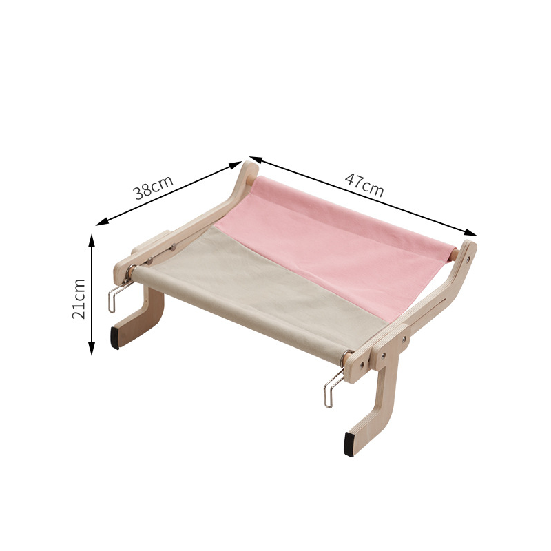 Kattenmand voor het raam