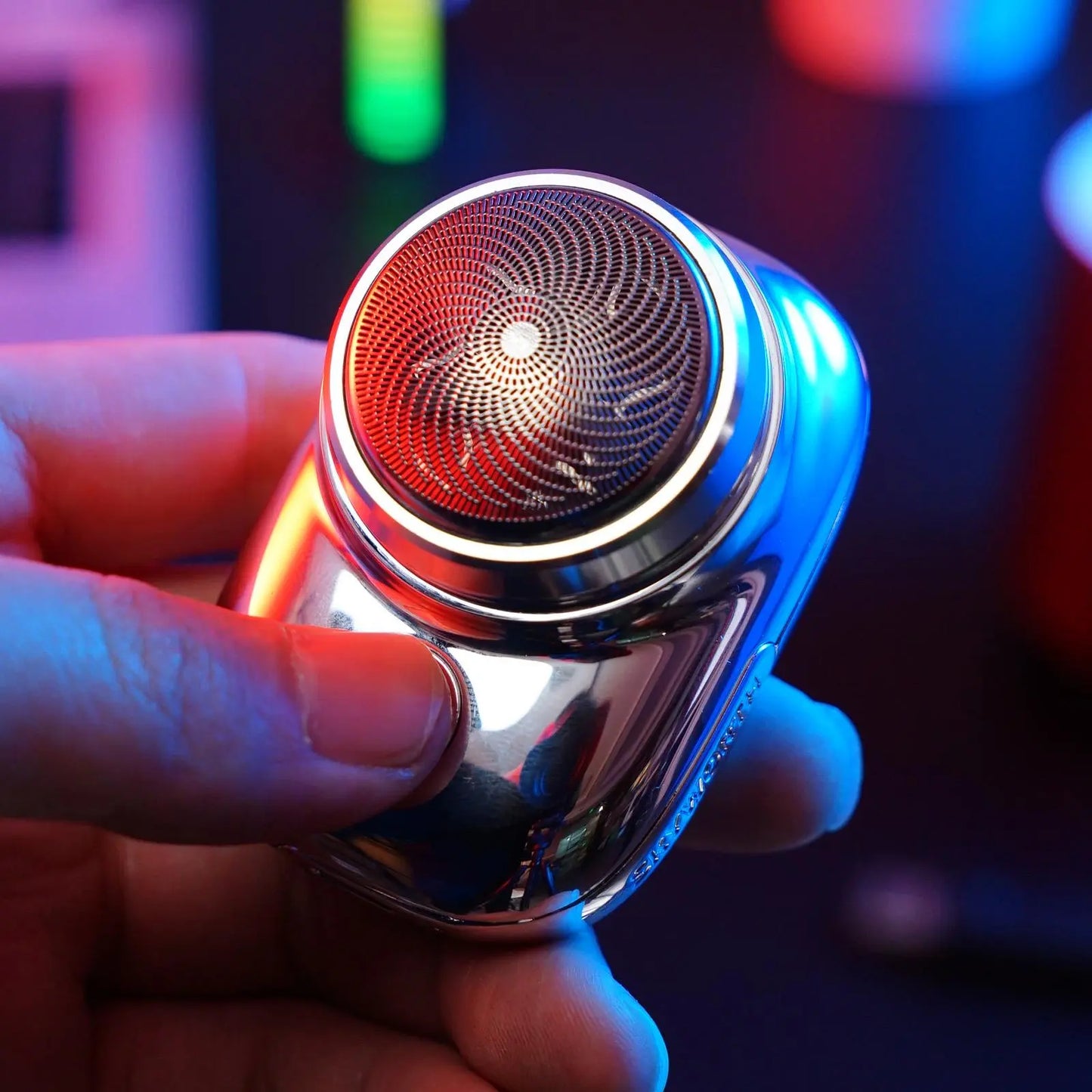 MANOVA® - Mini Scheerapparaat - 50% KORTING - ZOMERSALE