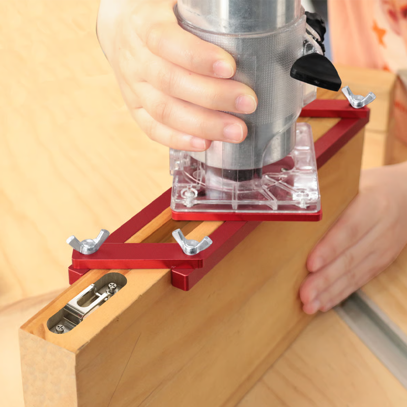 EdgeMaster — Precisie Freesgeleider | 50% KORTING
