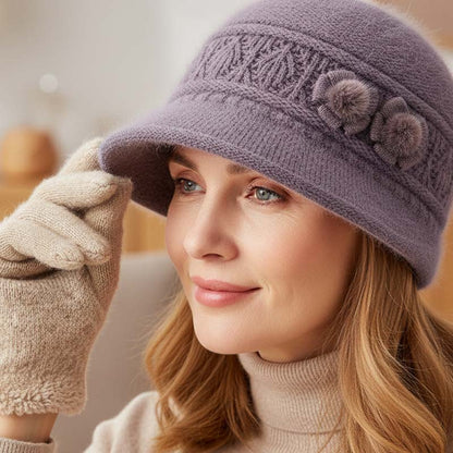 Sophia – Damespluchen wintermuts met bloemenaccenten