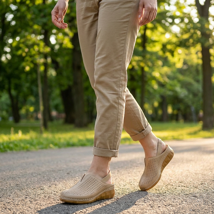 Ava – Geperforeerde Sleehak Sandalen met Bandjes voor Comfort de Hele Dag