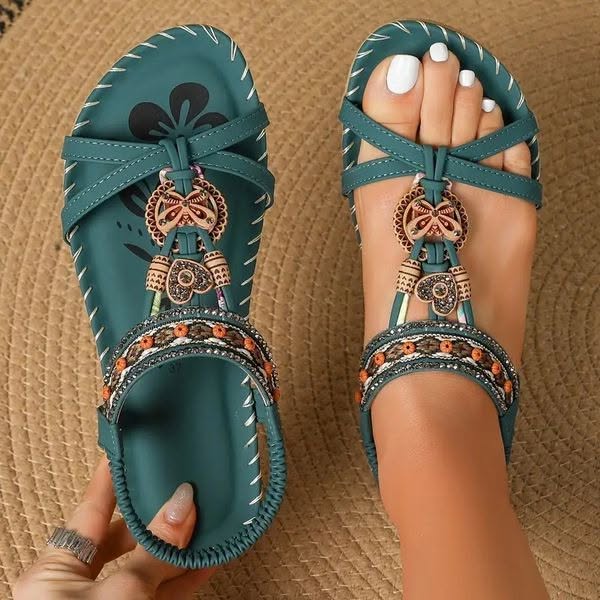 Nieuwe sandalen in bohemian-stijl