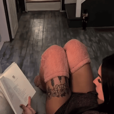 Mary — Warme Kniehoge Ganzendons Sokken met Verborgen Geschenkvak