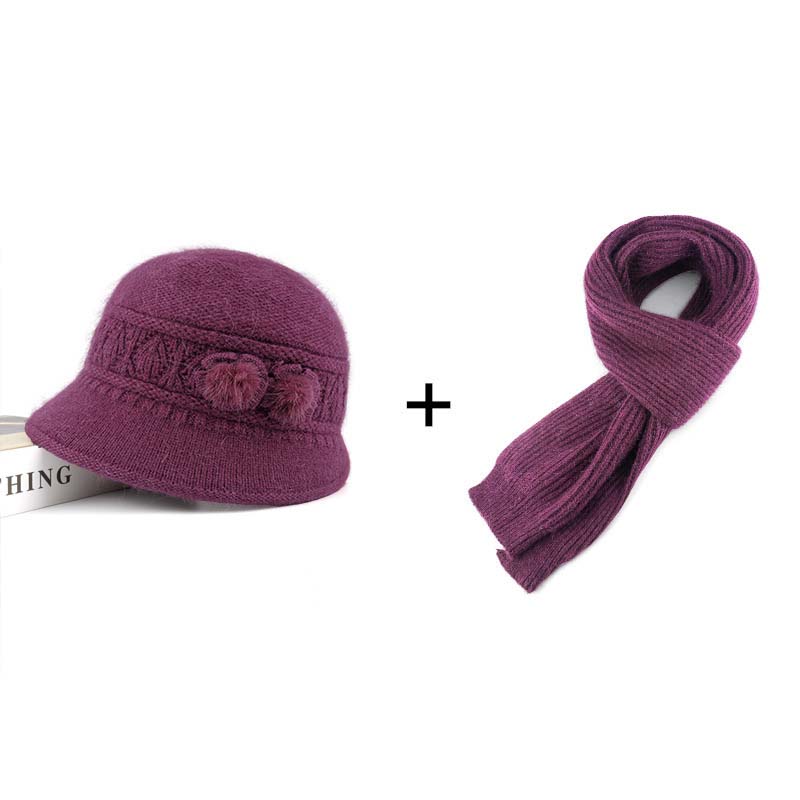 Sophia – Damespluchen wintermuts met bloemenaccenten