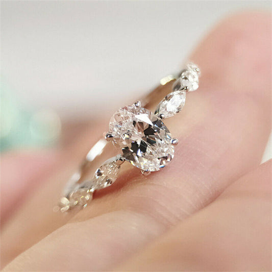 Ovale Diamanten Ring