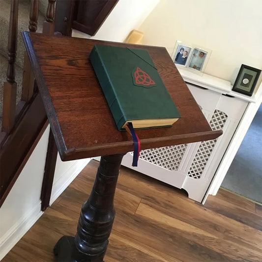 💥Deluxe Charmed Boek der Schaduwen（De voorverkooptijd van dit product is 8-10 dagen）