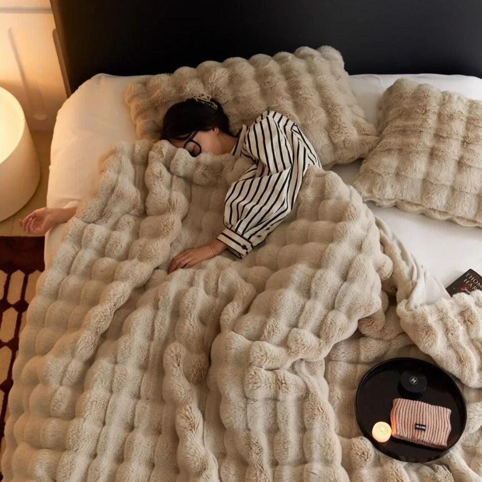 Warme wollen pluche deken