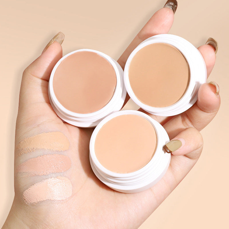 Fluweelzachte Cover Crème – Vlekkeloze Glans, Langdurig Vertrouwen
