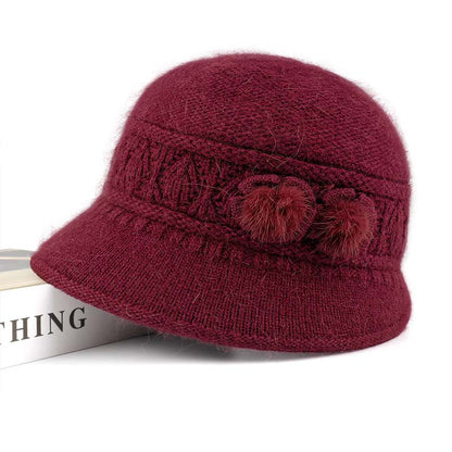 Sophia – Damespluchen wintermuts met bloemenaccenten