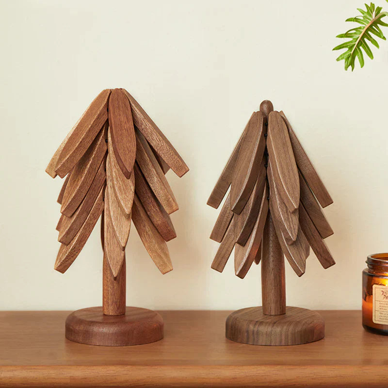 WoodJoy – Geïsoleerde onderzetters van massief hout in kerstboomdesign