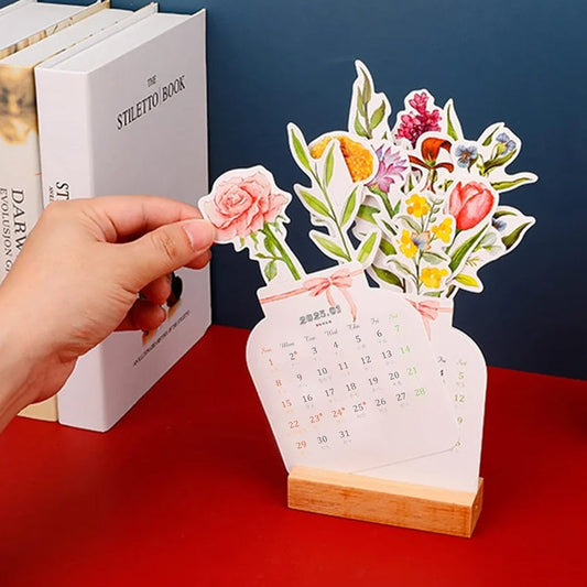 Bureaukalender Bloomy Flowers 2024