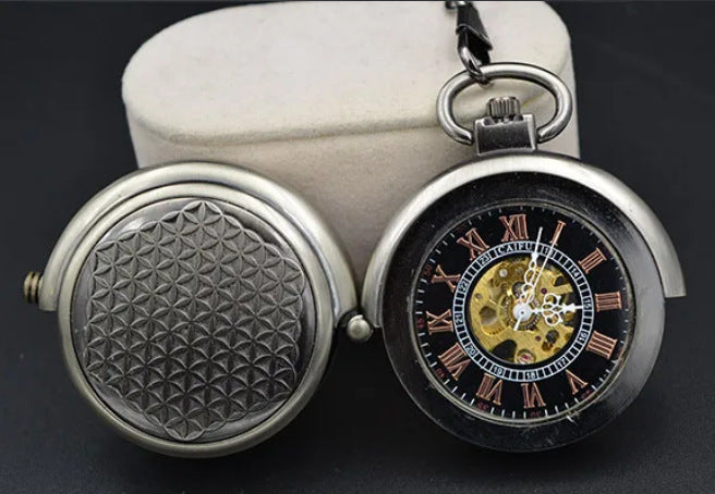Mechanisch Zakhorloge met Spinnenwebpatroon — Bezit Tijdloze Gedurfdheid