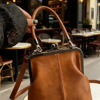 Alicia – PU Leren Handtas met Kiss Lock Sluiting in Vintage Stijl