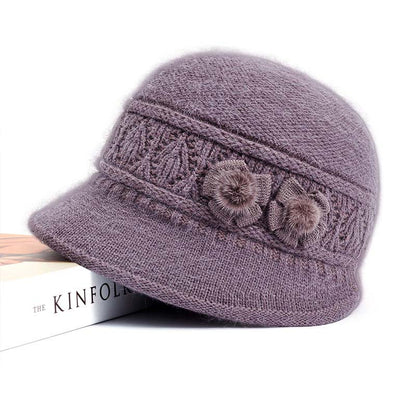 Sophia – Damespluchen wintermuts met bloemenaccenten