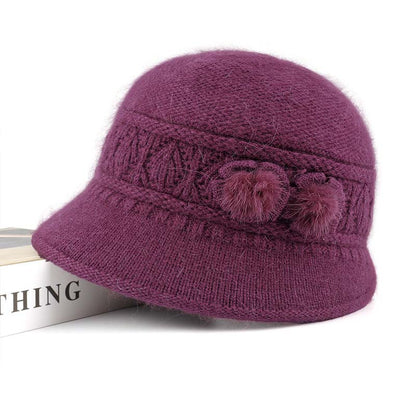 Sophia – Damespluchen wintermuts met bloemenaccenten