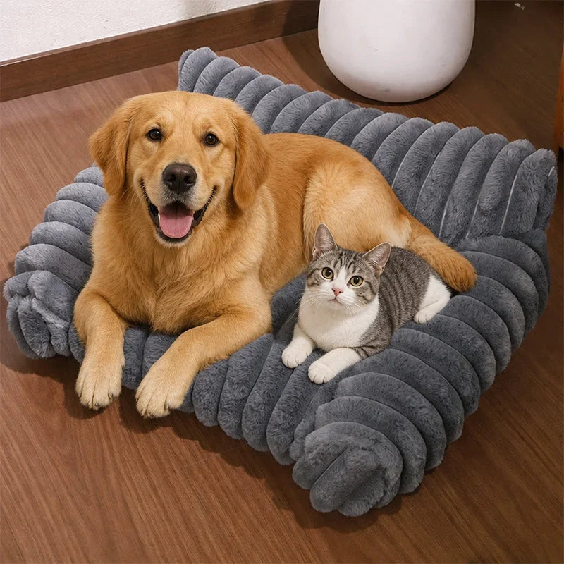 SnuggleNest Bed — Vredige Comfort voor Elke Dutje