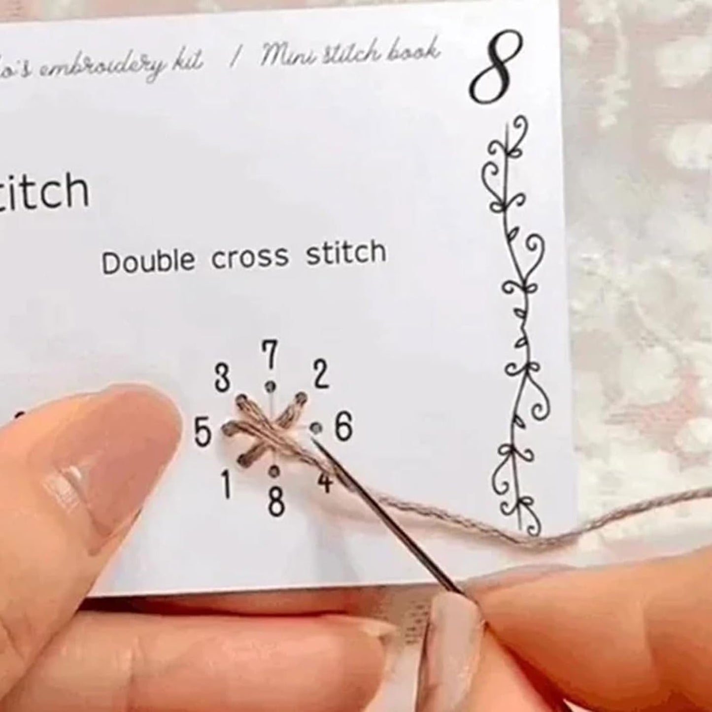 StitchBook™ – Het creatieve mini-naaiboek voor beginners en gevorderden | 50% KORTING