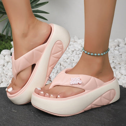Mila – Gedurfde Gekleurde Plateau Teenslippers met Comfortabele Voering
