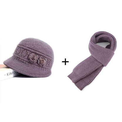 Sophia – Damespluchen wintermuts met bloemenaccenten