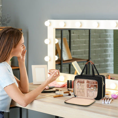 Cosmetisch zakje om hangend op te bergen