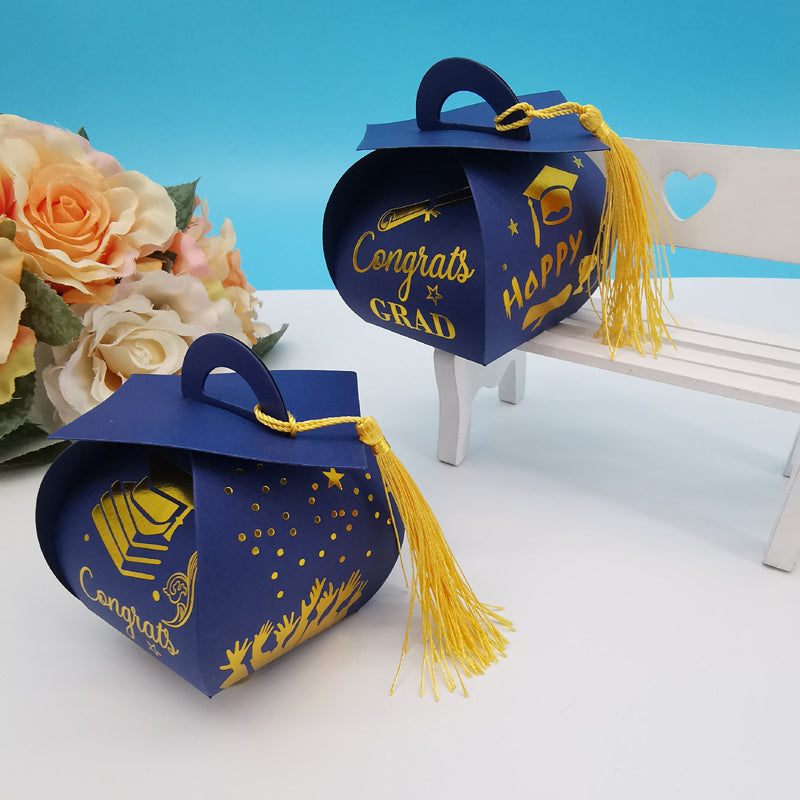 CapsyCharm — Vier de Afstudeer Trots