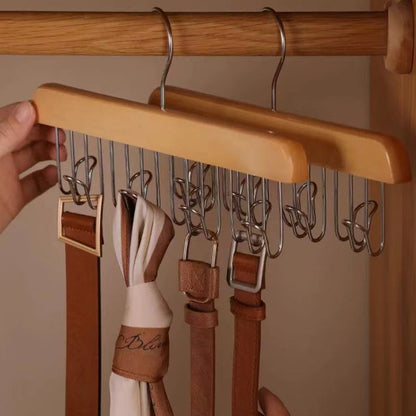 Hanger voor stropdassen en riemen