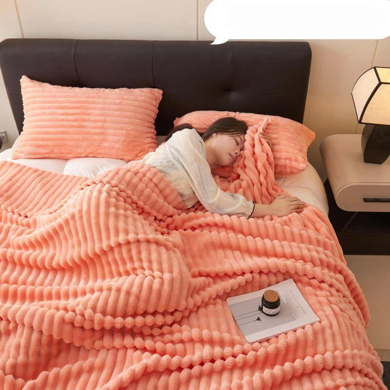 CosyLuxe – Knuffeldeken van dik konijnenpluche & melkfluweel (incl. 2 kussenslopen)