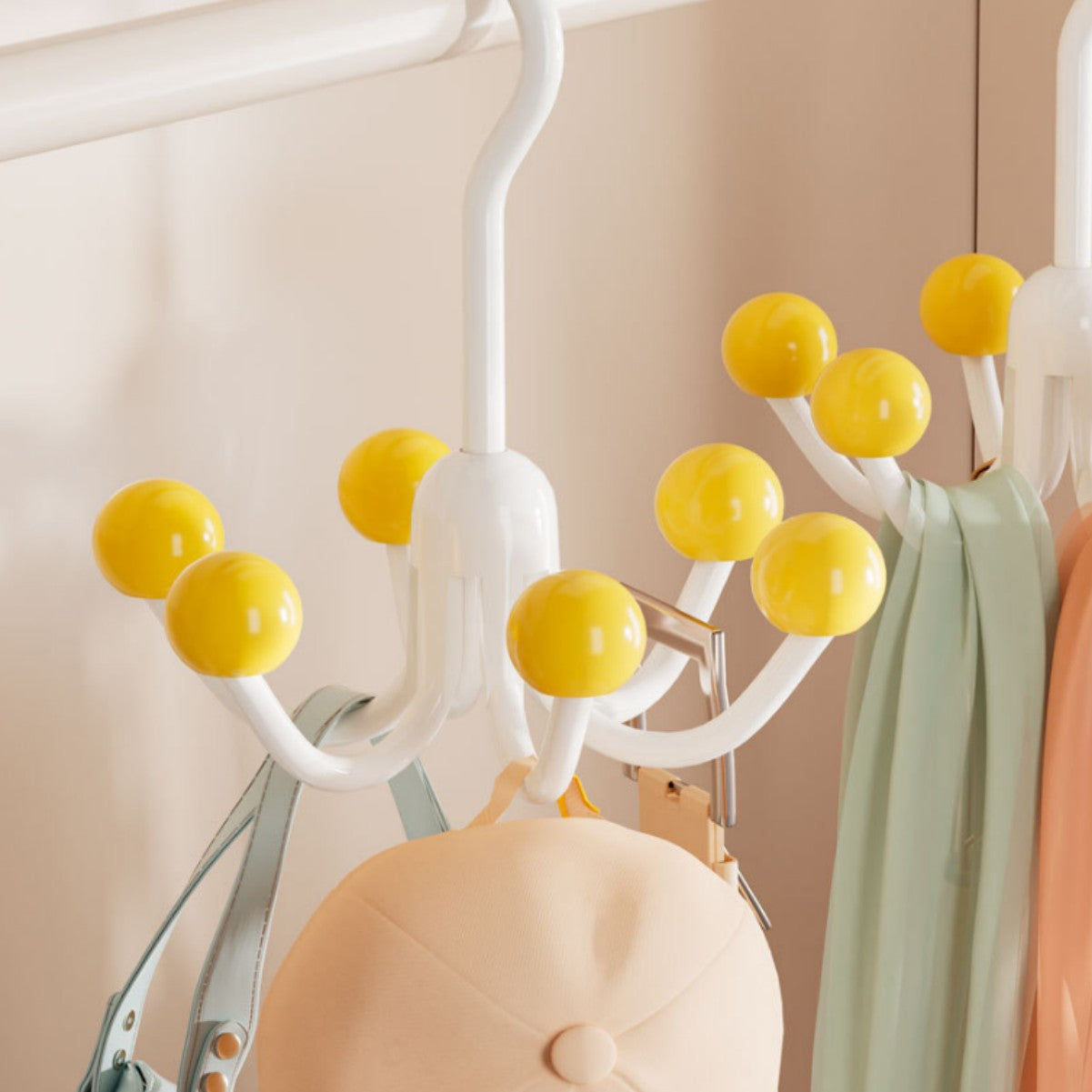 ClosetMaster – 360° draaibare hoodie- en tasorganizer | 1+2 GRATIS