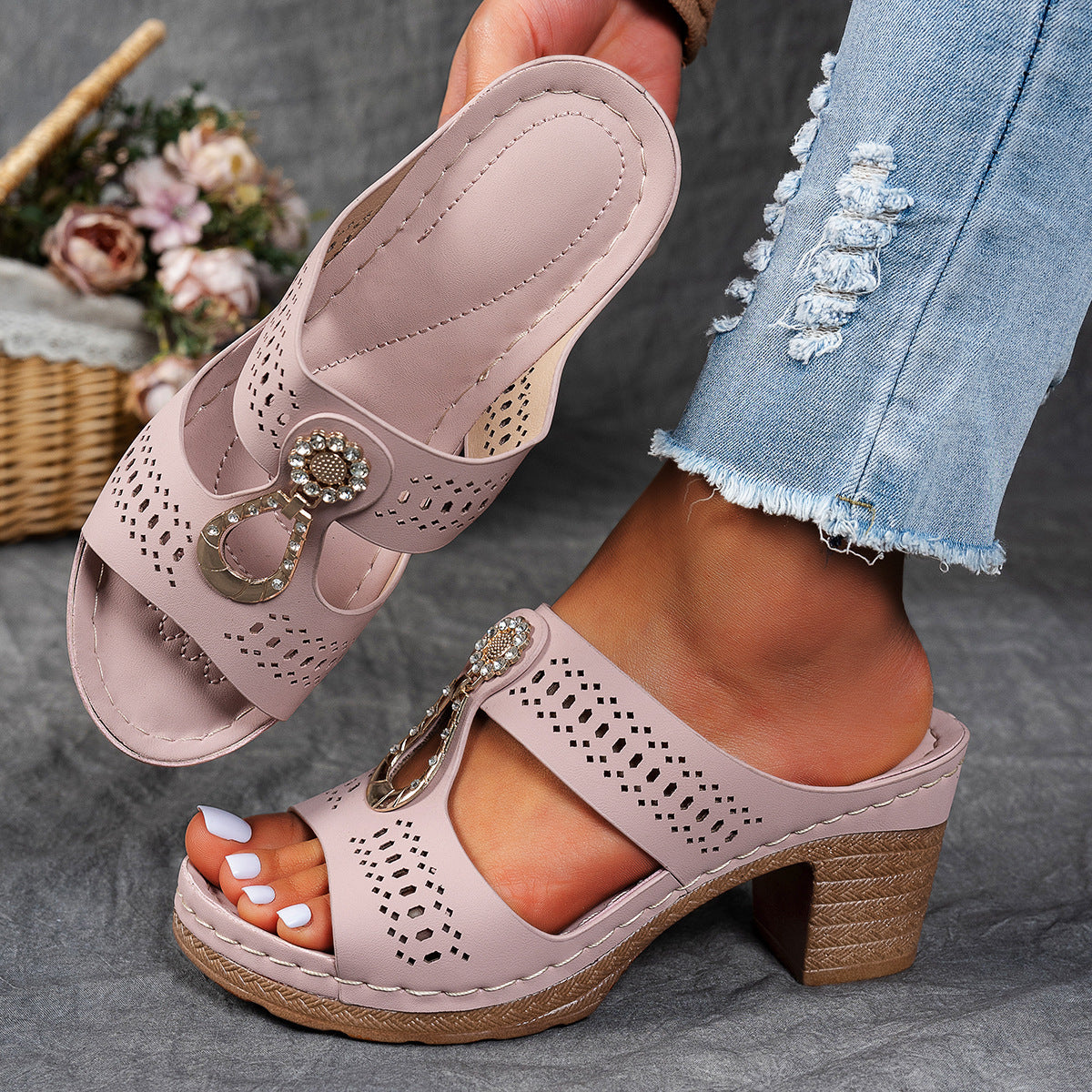 GlamoStep™ – Orthopädische Sandalen mit strassbesetztem Absatz für glamourösen Komfort den ganzen Tag