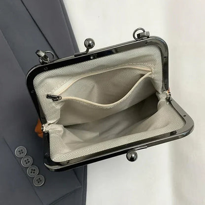 Alicia – PU Leren Handtas met Kiss Lock Sluiting in Vintage Stijl