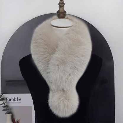Juliette 70-90 cm — Nekwarmer van nepbont met magnetische sluiting