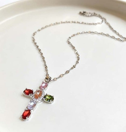 PrismAura Kruis Ketting — Ontsteek Directe Glamour