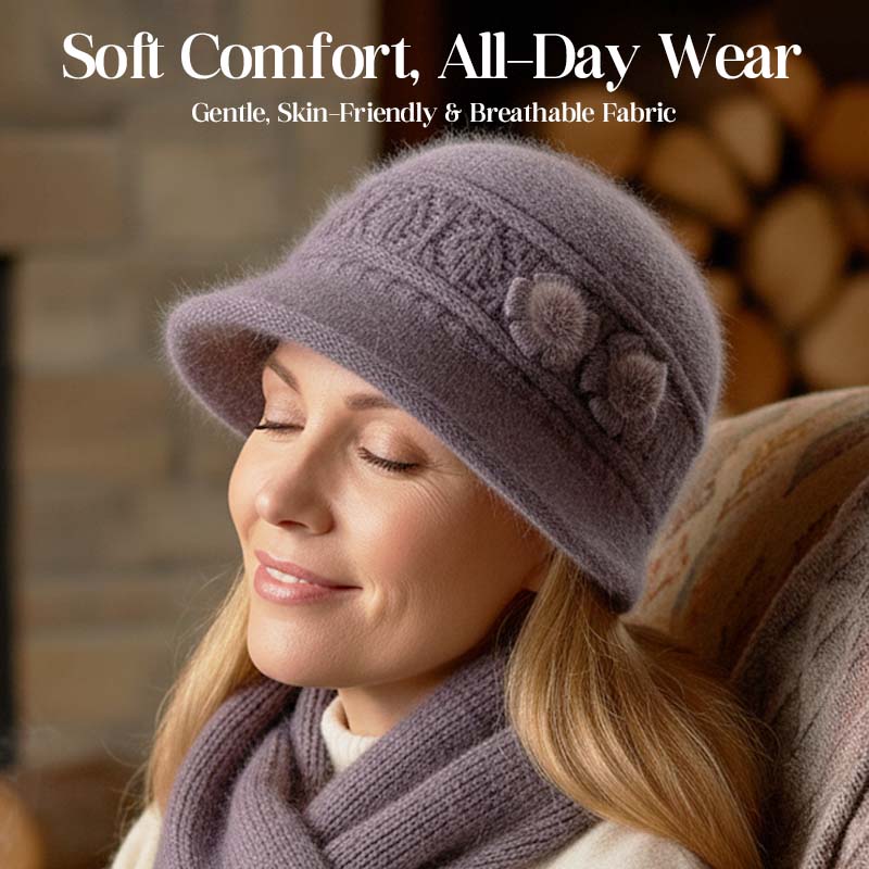 Sophia – Damespluchen wintermuts met bloemenaccenten