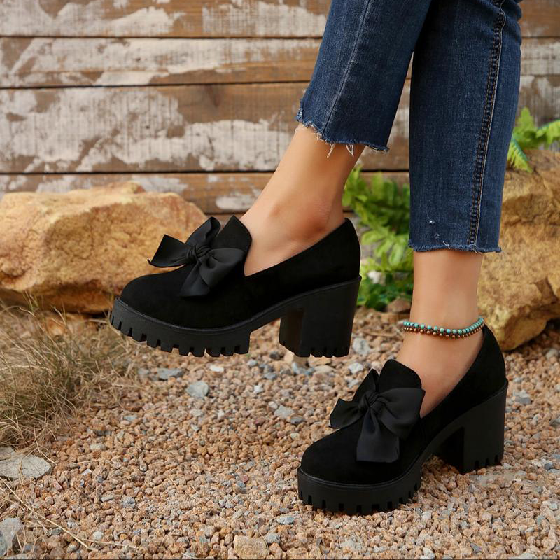 Carolyn – Dames loafers met strik en blokhak